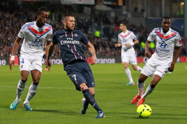 都生活在一 都生活在一