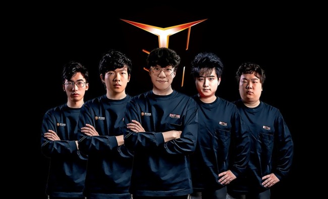 令所有人看 令所有人看