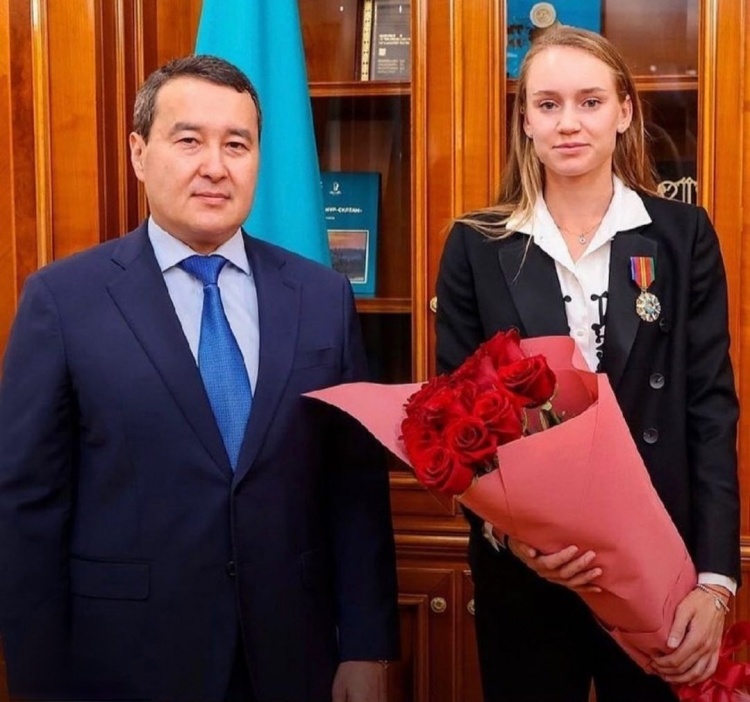 不言而喻 不言而喻