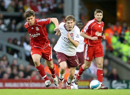 牢牢压住 牢牢压住